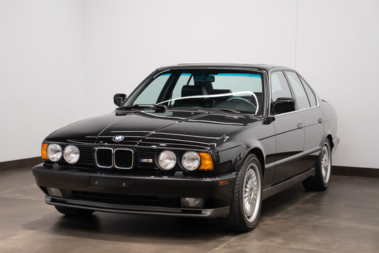 BMW M5 1992 1992 Noir